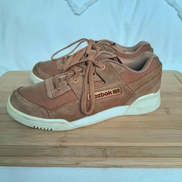 Camel Brown Reeboks - Picture 3 of 4